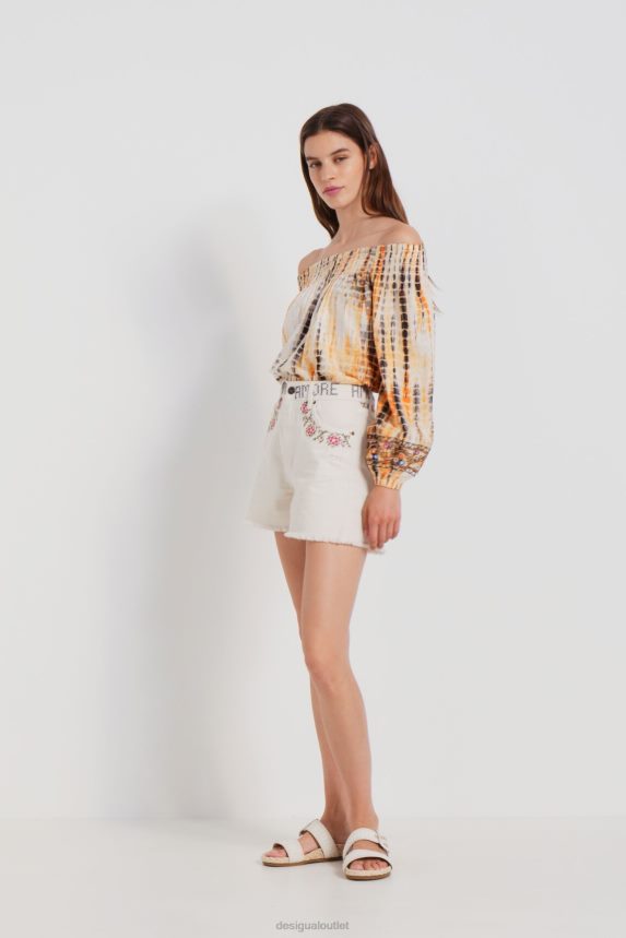 Women DesigualAmore shorts Clothing 68X2401032