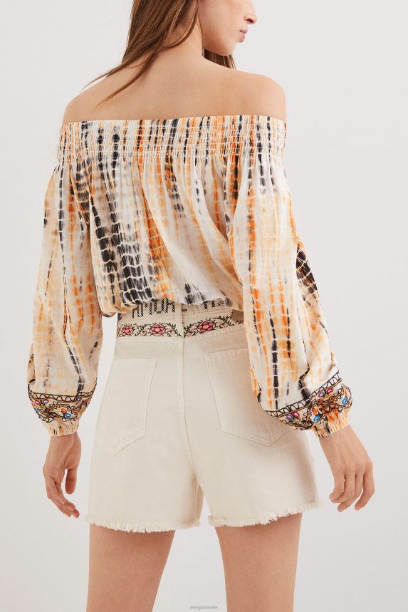 Women DesigualAmore shorts Clothing 68X2401032