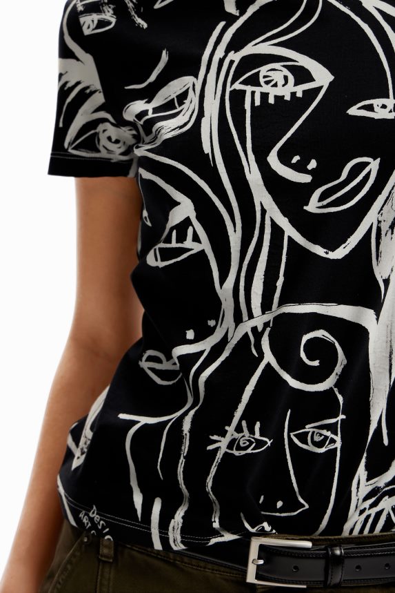 Women DesigualContrasting face T-shirt Clothing 68X240130
